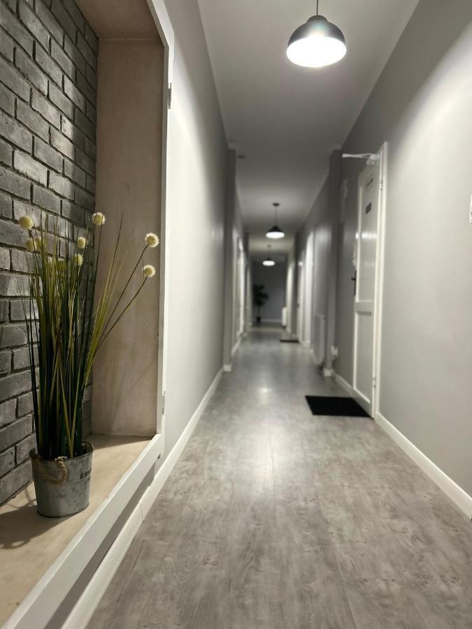 Noclegi Comfort - Self Check-In 24H Swidnica  Bagian luar foto