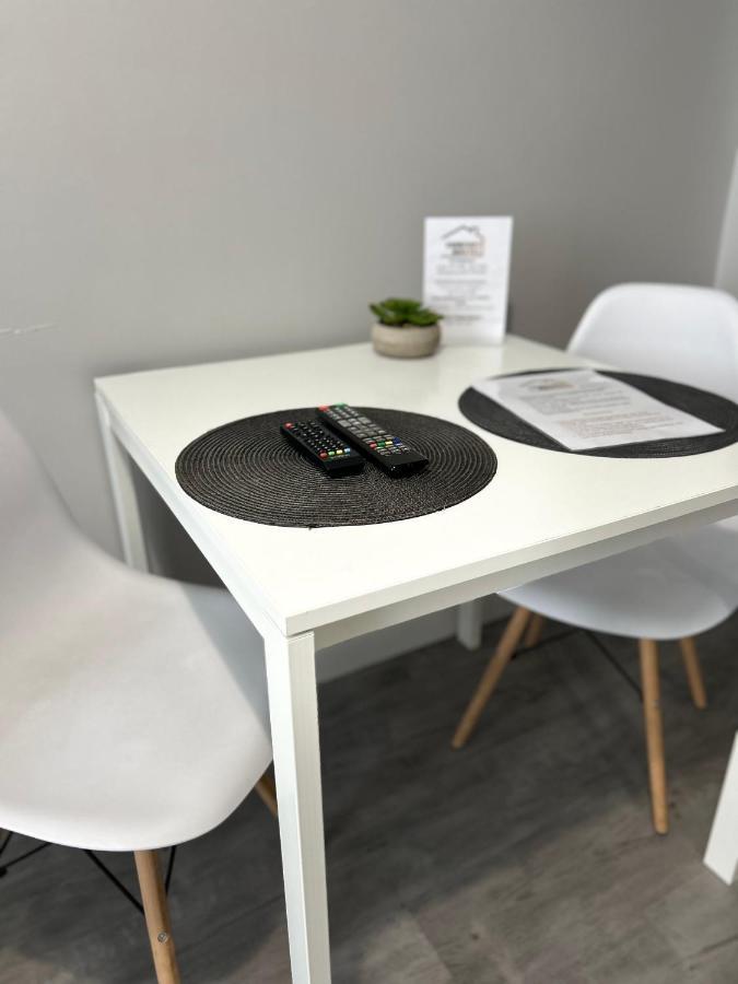 Noclegi Comfort - Self Check-In 24H Swidnica  Bagian luar foto